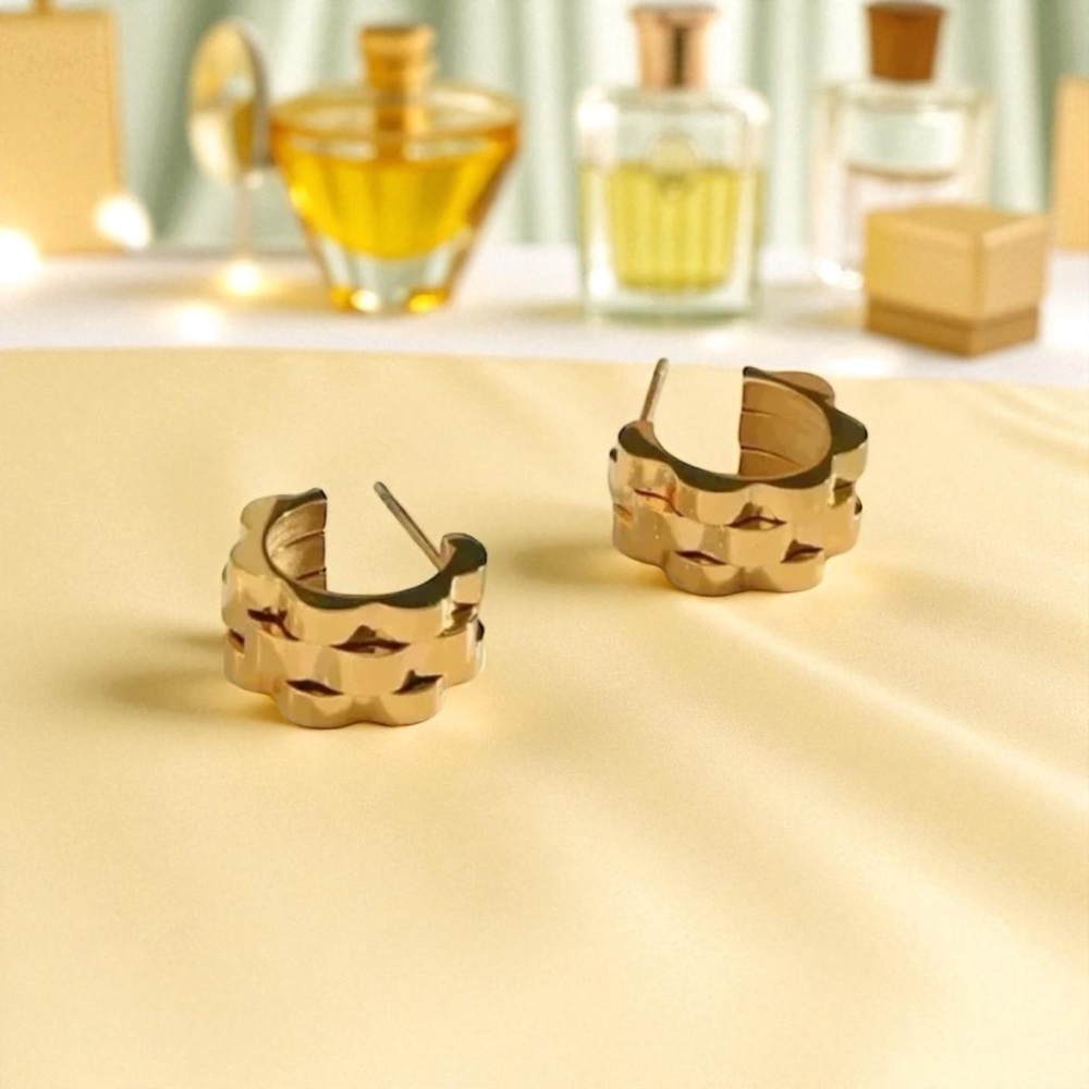 ✅NEW✅ 18K Gold Plated Stainless Steel Watchband Semi-Hoop Earrings